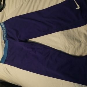 Nike pro combat capris